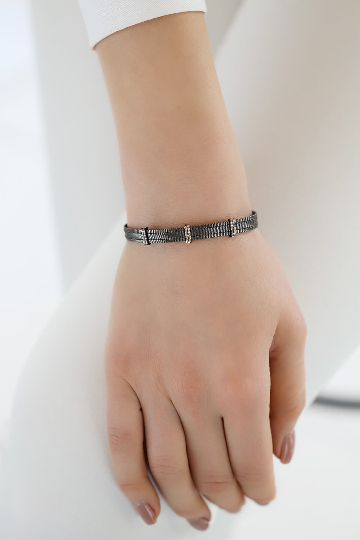 Elizi Trabzon Hasırı Titanyum Altın Set - 3 Sıra Dilara