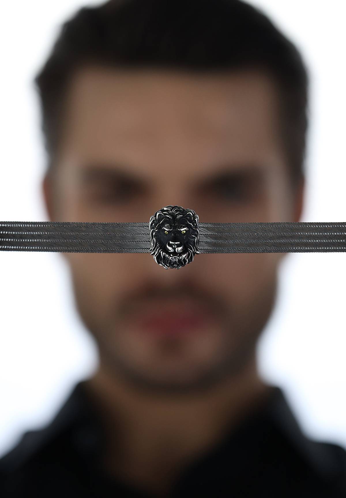 Elizi Trabzon Hasırı Titanyum Erkek Bileklik - 5 Sıra Arslan