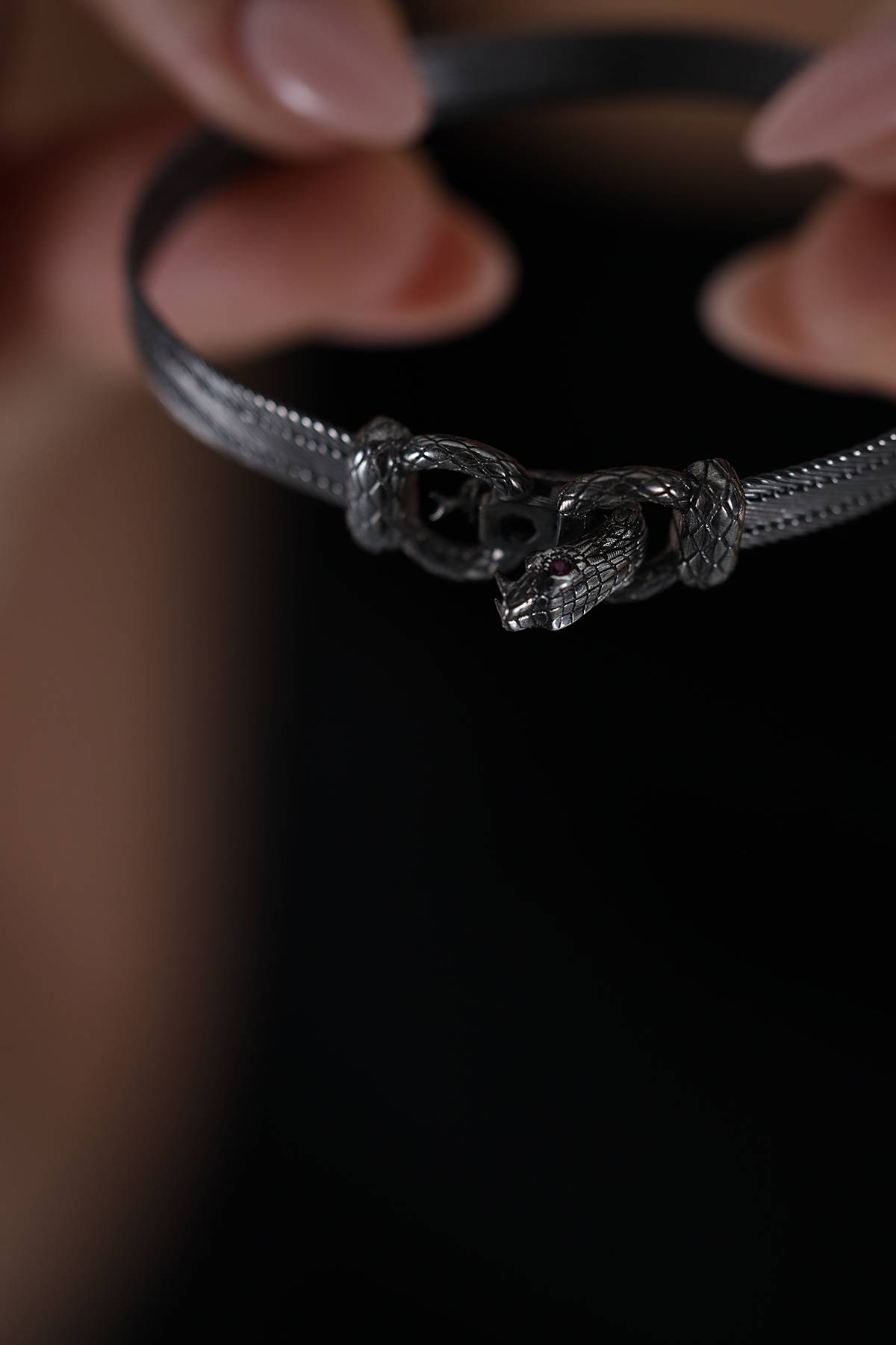 Elizi Trabzon Hasırı Titanyum Set - 3 Sıra Hitra