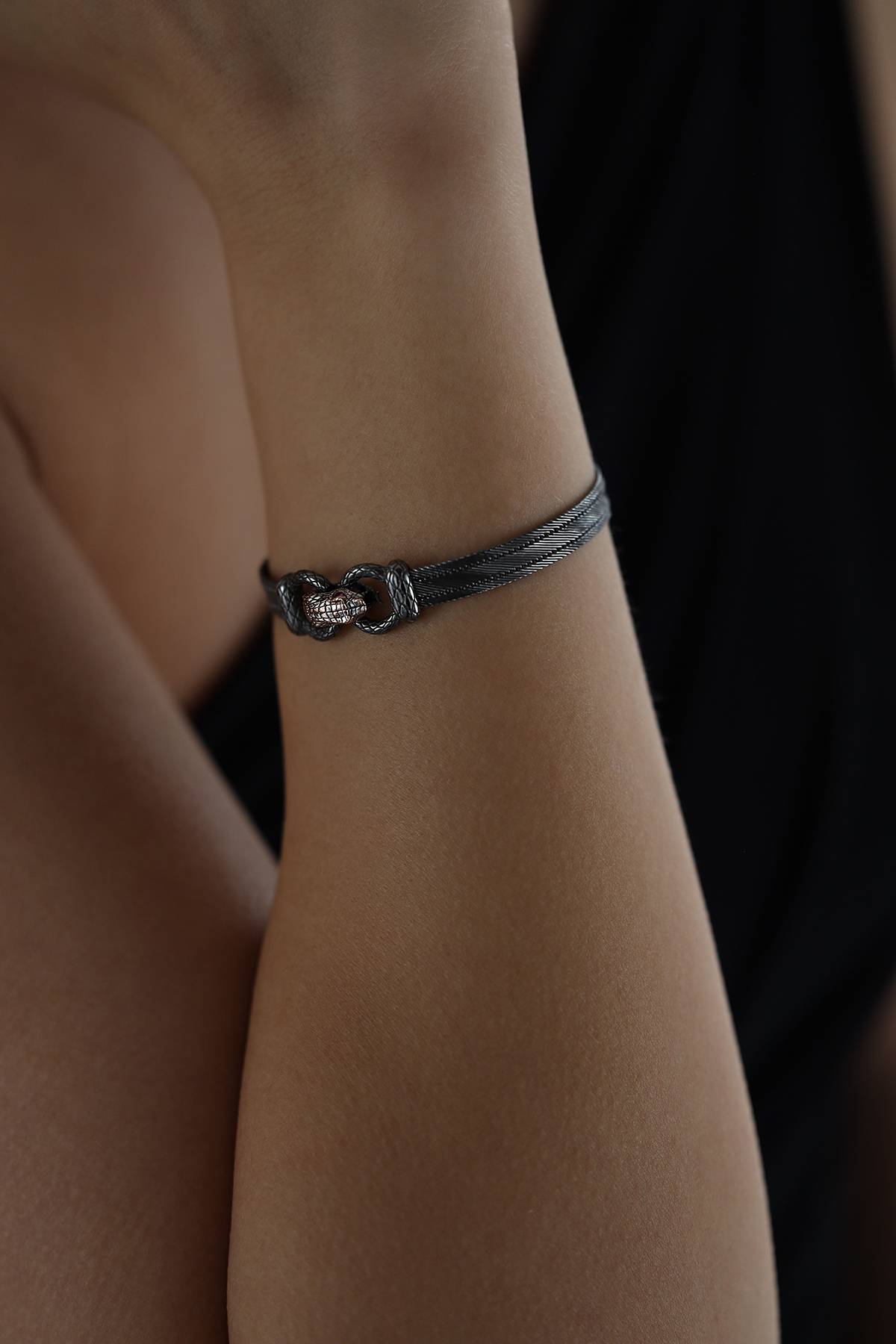 Elizi Trabzon Hasırı Titanyum Altın Set - 3 Sıra Hitra