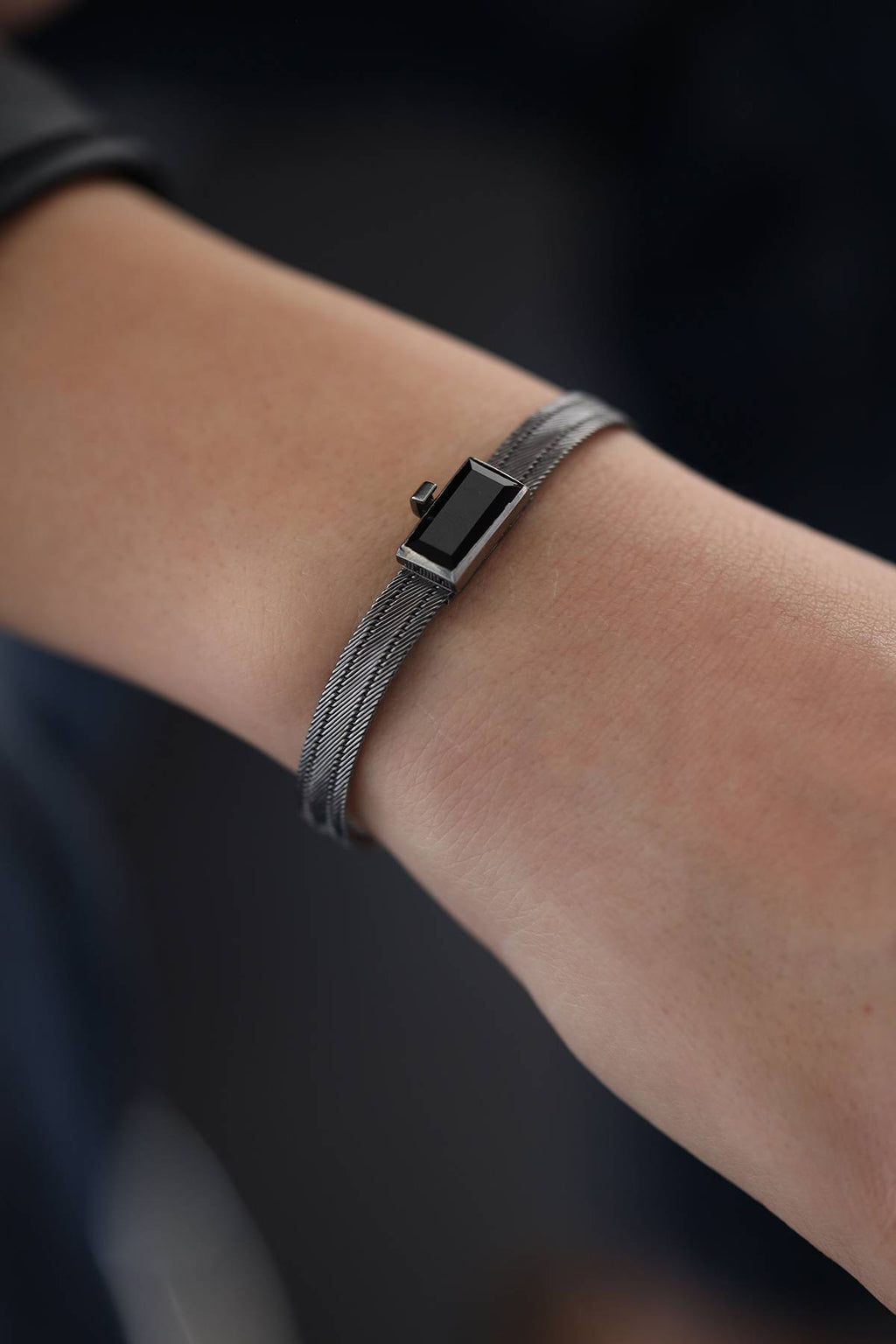 Elizi Trabzon Hasırı Titanyum Set - 3 Sıra Oniks