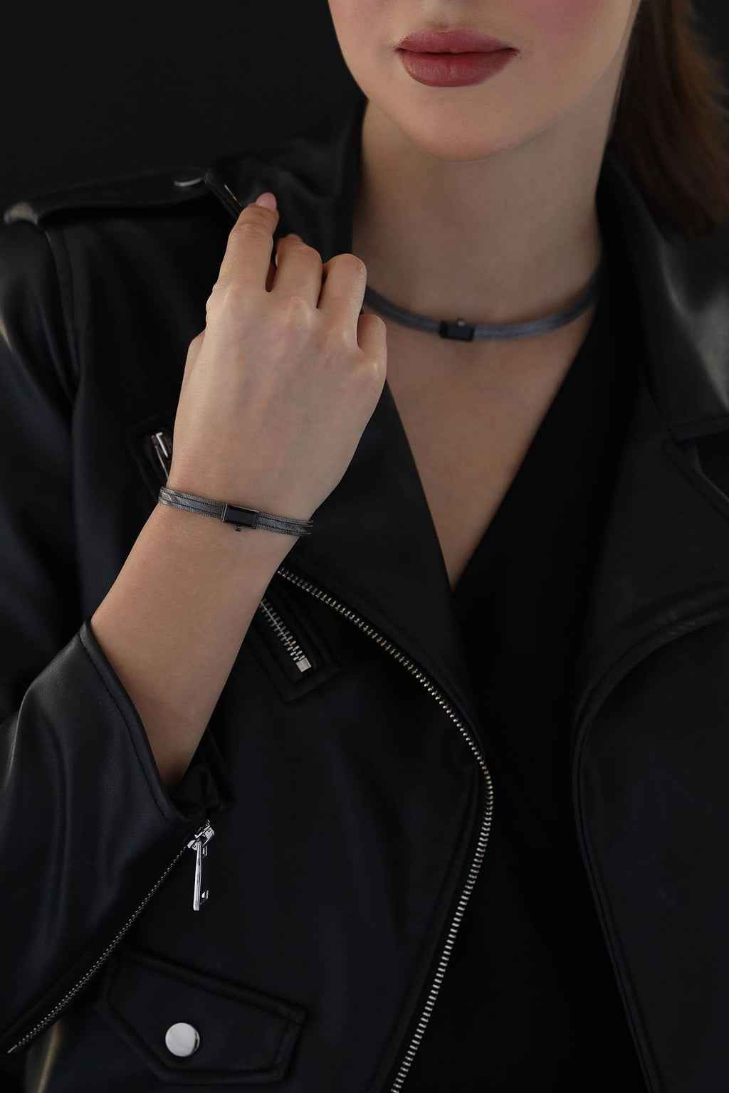 Elizi Trabzon Hasırı Titanyum Set - 3 Sıra Oniks