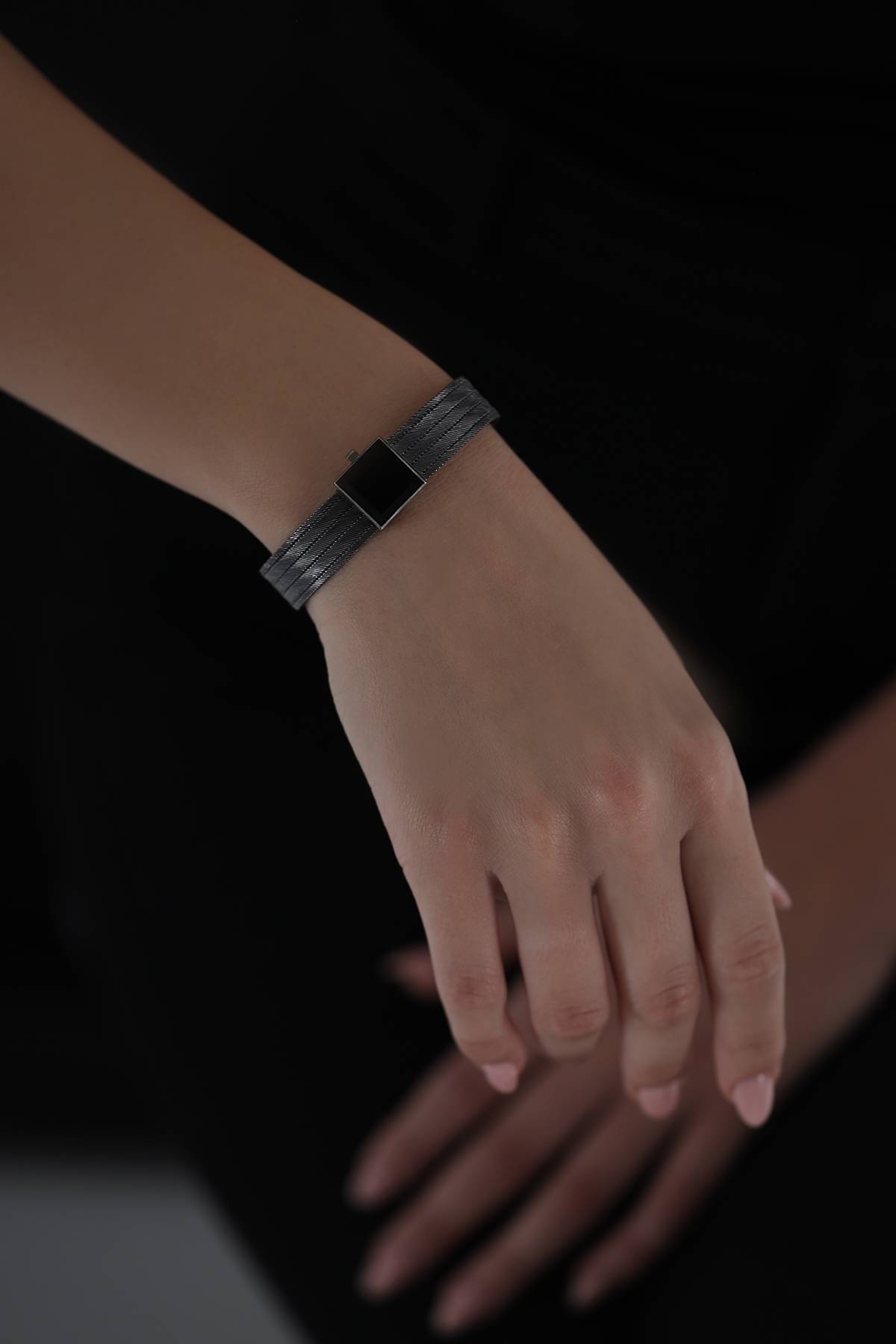 Trabzon Hasırı Titanyum Set - 5 Sıra Bilezik 5 Sıra Gerdanlık Oniks